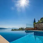 Regina, With Superb Views Villa *