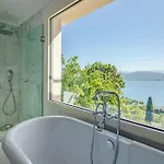 Villa Regina, With Superb Views *