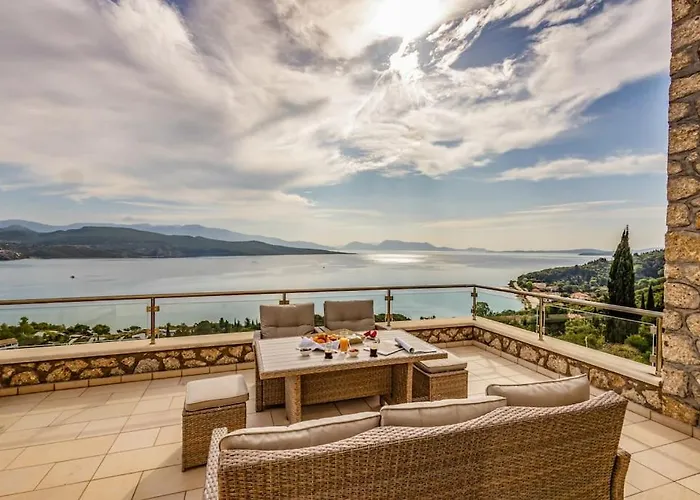 Villa Regina, With Superb Views