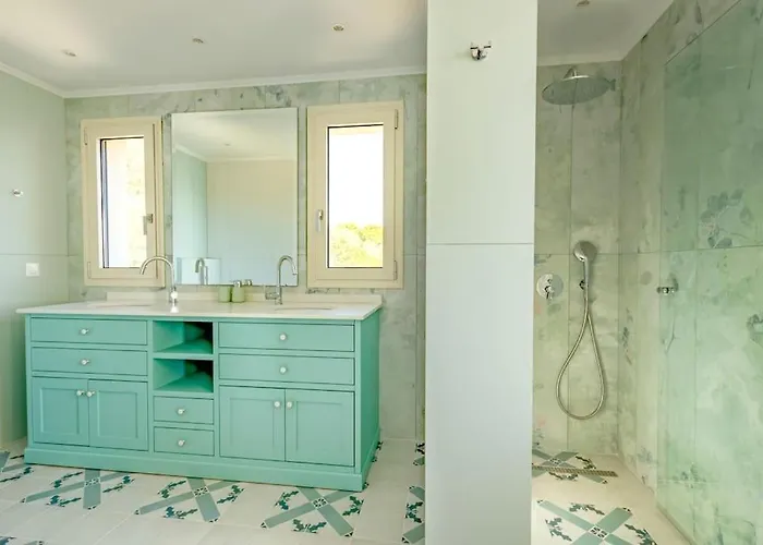 Regina, With Superb Views Villa Lygia (Lefkada)