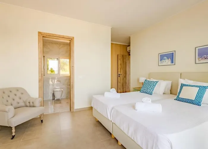 Regina, With Superb Views Lygia (Lefkada)