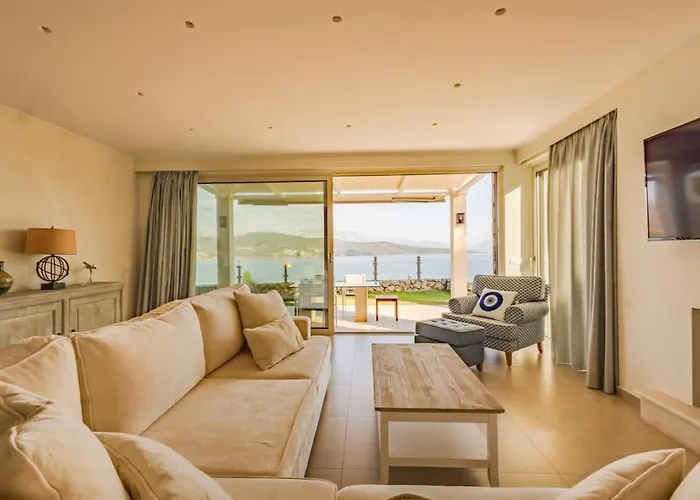 Villa Regina, With Superb Views Lygia (Lefkada)